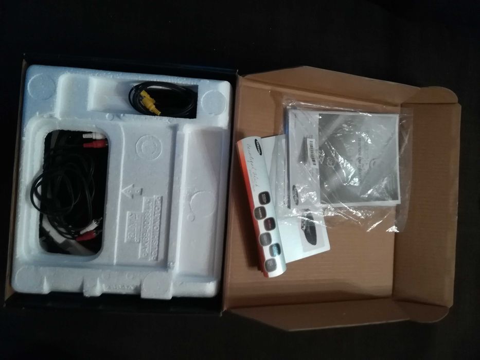 Leitor DVD Samsung DVD-H1080R NOVO - NOVO