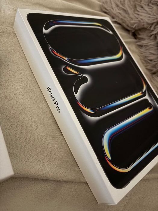 iPad Pro m4 11 cali 256 GBP + Pencil pro + combo touch + etui apple