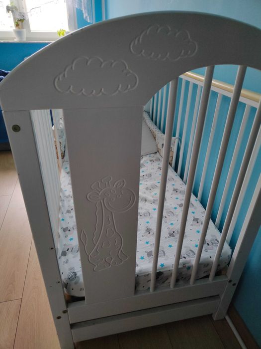 Łóżeczko z materacem plus dodatki