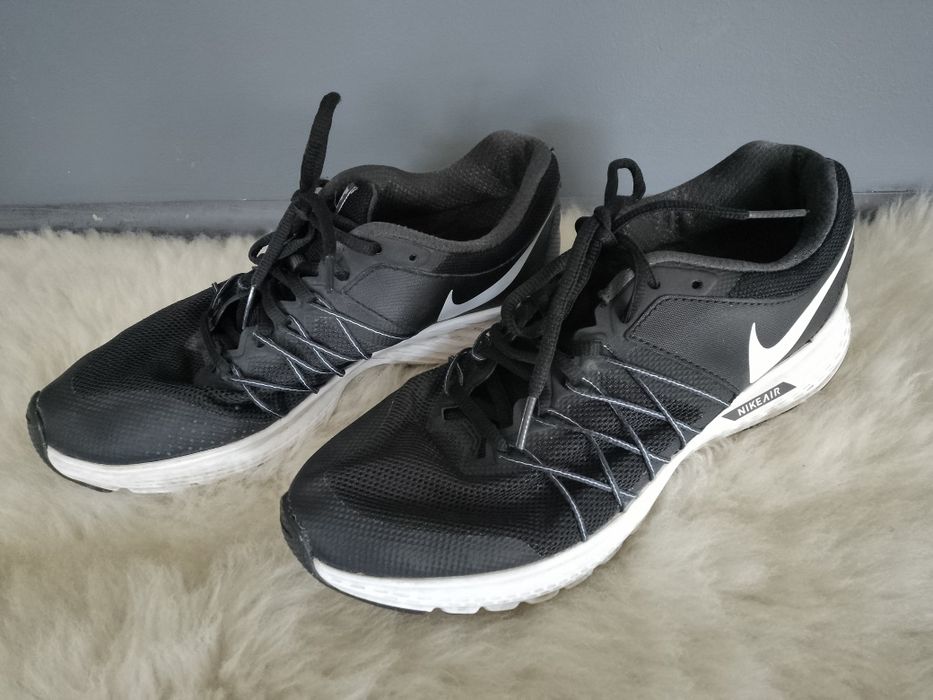 Nike Air  buty sportowe siatkowe