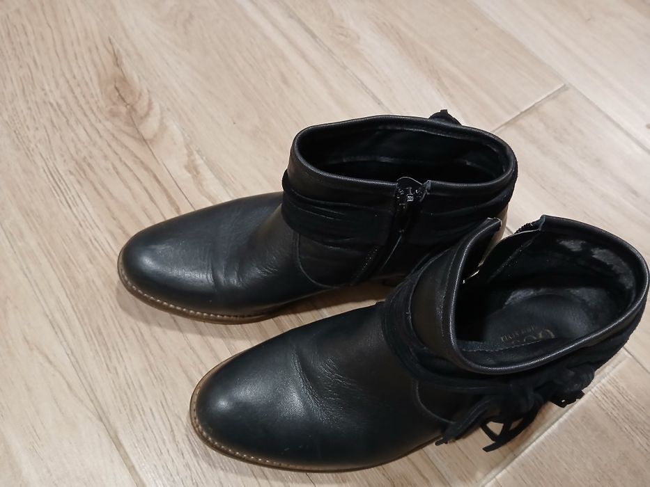 Botas Pretas com Salto