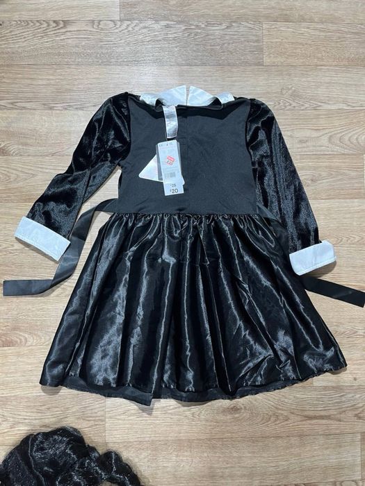 Сукня та перука венздей 4-5-6 роки платье венздей