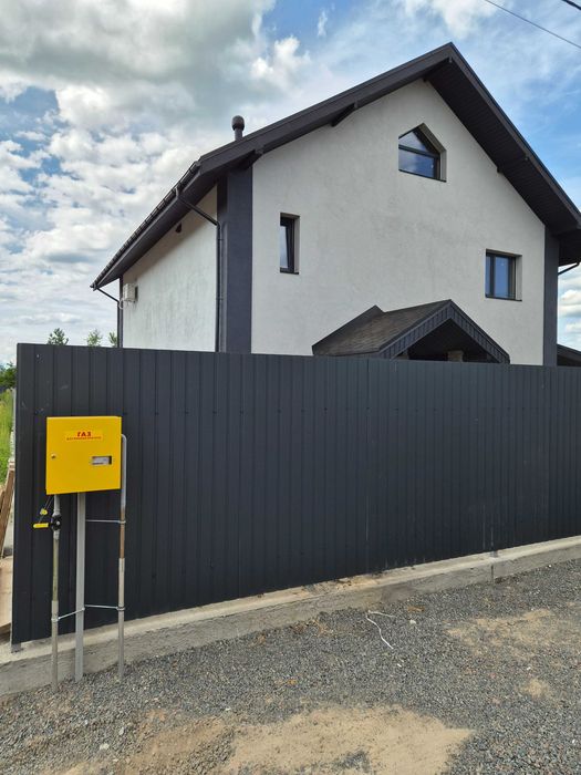 Новий сучасний будинок 180 м² біля річки Десна | 8 соток | с. Пухівка | КМ "Вега"