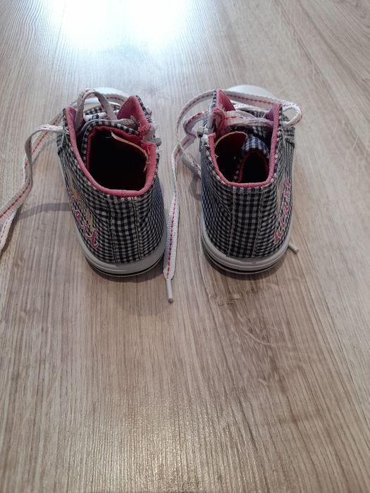 Buty dziewczęce trampki
