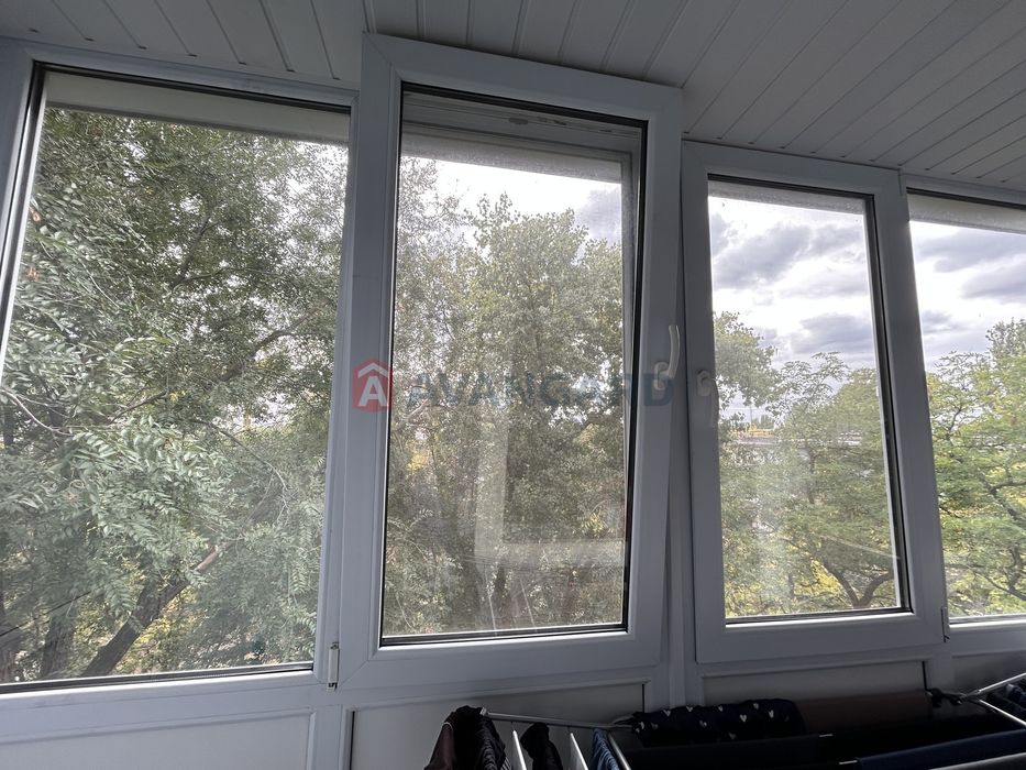 Двокімнатна студія, б-р Центральний