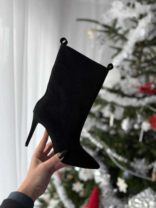 Nowe Eleganckie botki wsuwane na smukłej szpilce - 39 - 25cm