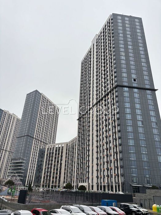 Продаж 3-кімнатної квартири  ЖК Метрополіс