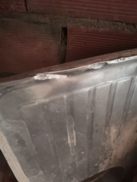 Duas pias de cozinha