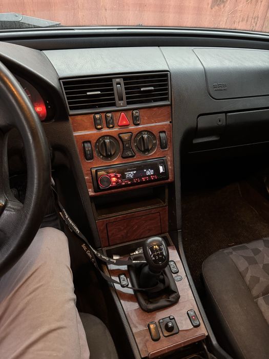 Mercedes c220 classic
