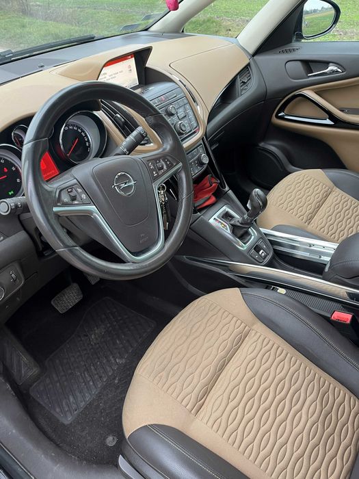 Oplel Zafira C Tourer 2.0 CDTI 165 KM, 7 osobowy