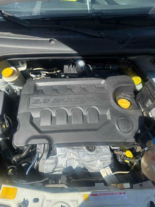 Подушка кришки двигуна Fiat 1.6 2.0 MJTD Doblo Bravo Втулка Кріплення