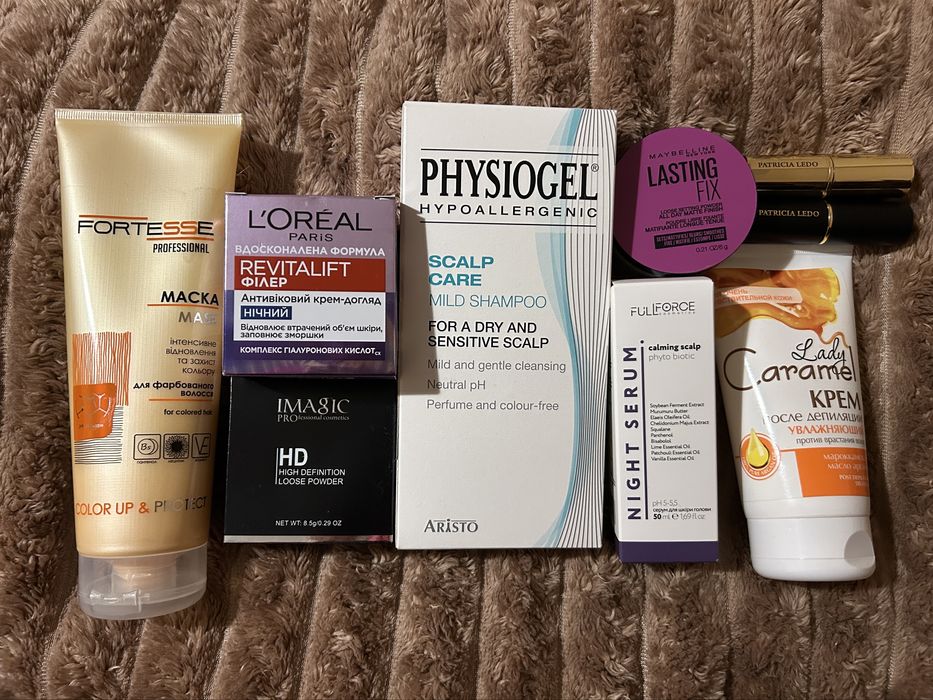 Косметика в асортименті