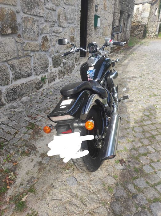 Suzuki Intruder M800 (VZ800) – Apenas 21.000 km – Impecável