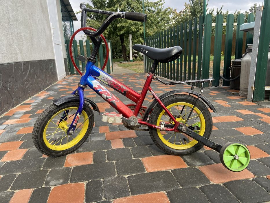 Продам дитячий велосипед з запасними колесами