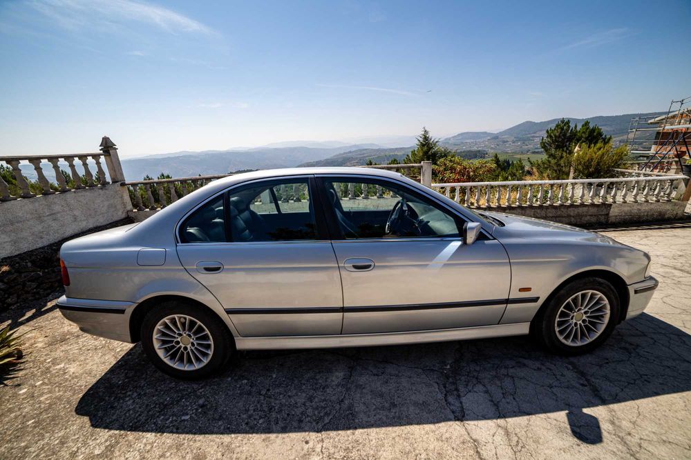 BMW 525 tds, de fevereiro de 1998