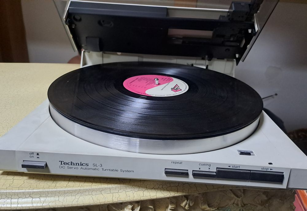 Technics SL-3 Gira-discos
