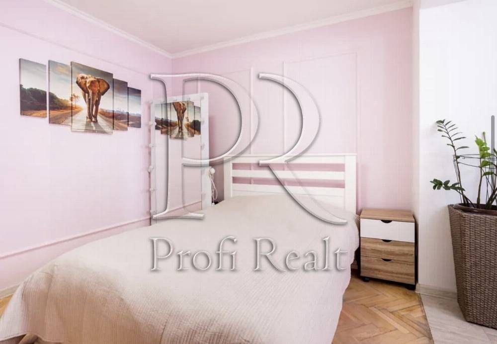 Продаж 4 кімнатна квартира вул. Шептицького 3Б / метро Лівобережна