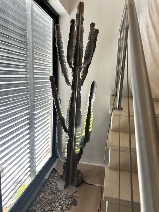 Catos de Metal Decorativos