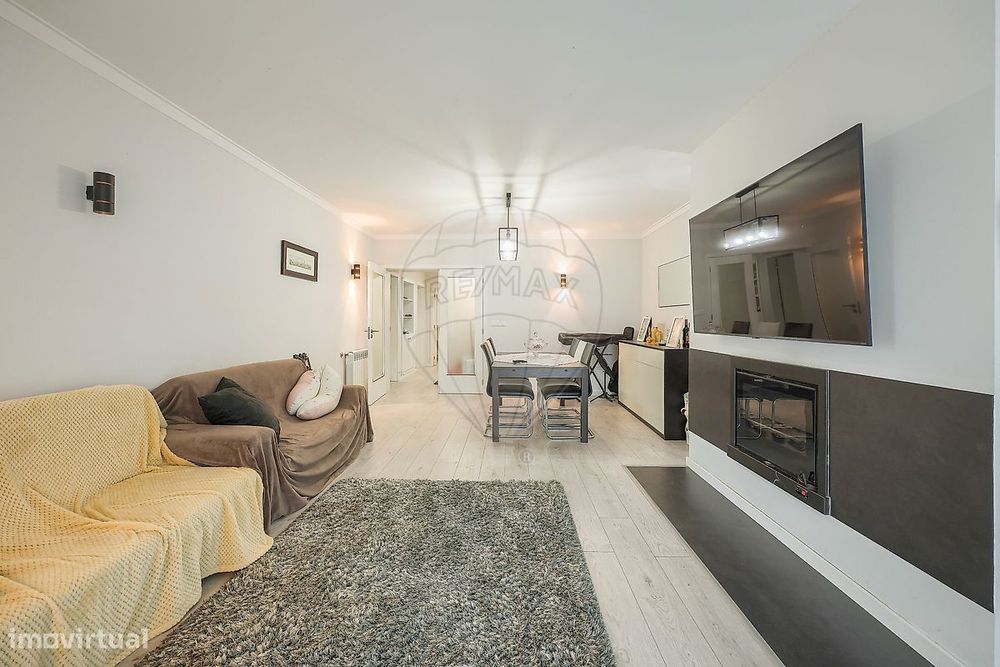Apartamento T2 | 2 WC | Garagem | 5min a pé da praia
