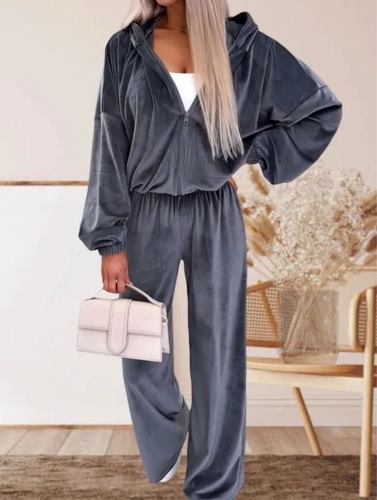 Велюровий костюм