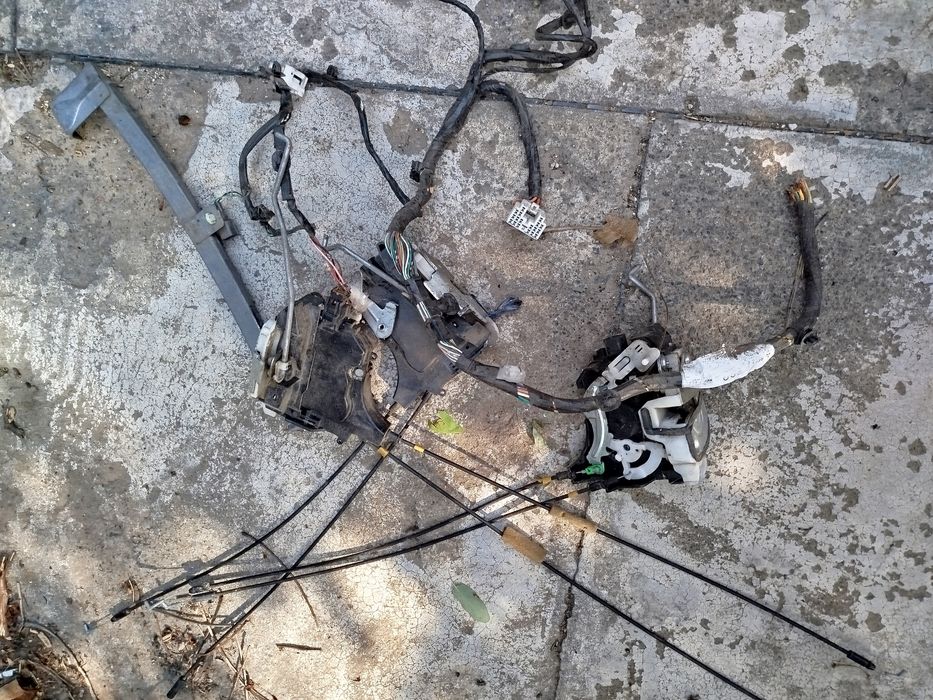 На ланцер10. Стеклоподъёмники,центрозамки дверей