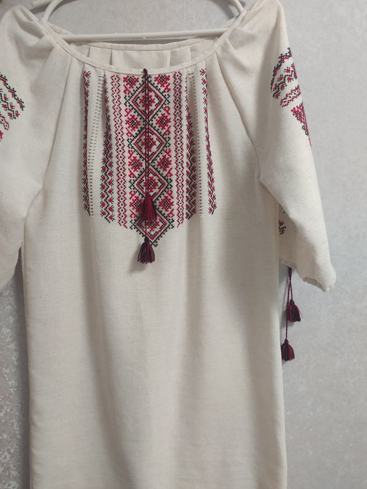 Вишиванка на дівчинку