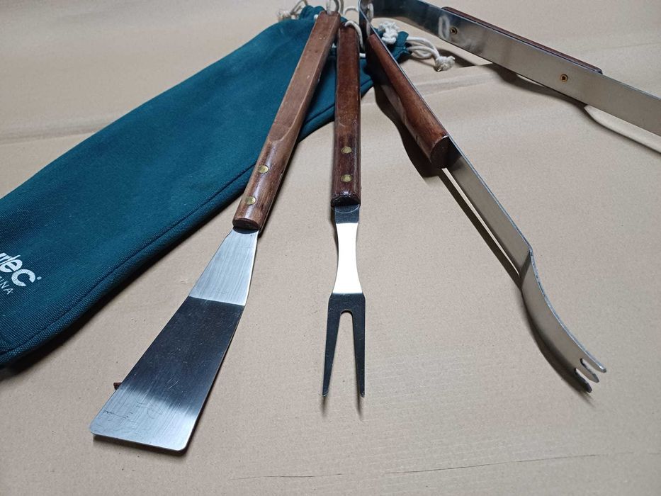 Conjunto utensílios barbecue NOVO