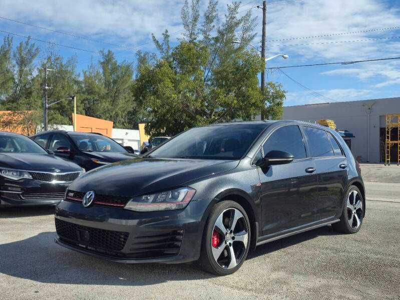 2017 Volkswagen Golf GTI Sport
