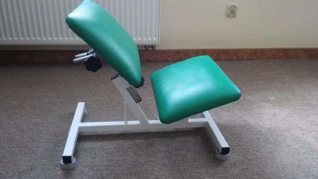 Gimnastyka korekcyjna, skolioza, przyrząd do ćwiczeń elongacyjnych