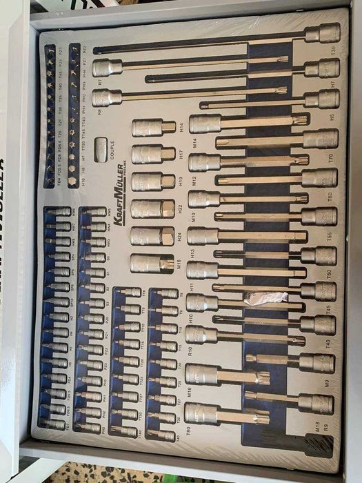 Carrinho de ferramentas 8 gavetas cheias