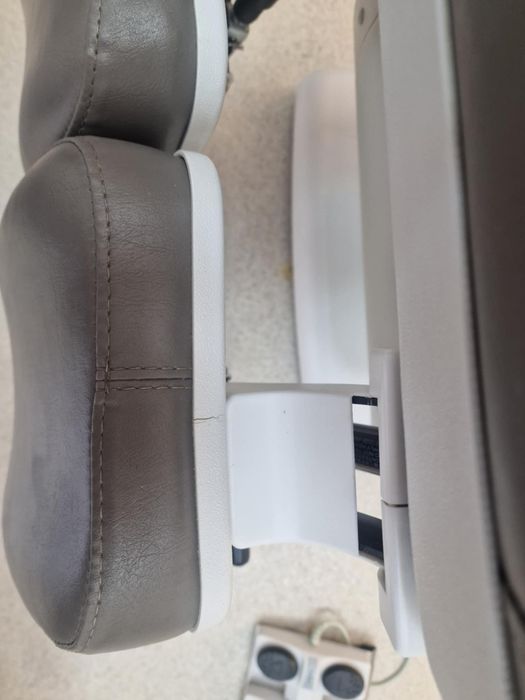 Fotel podologiczny / kosmetyczny 3-silnikowy  Azzurro