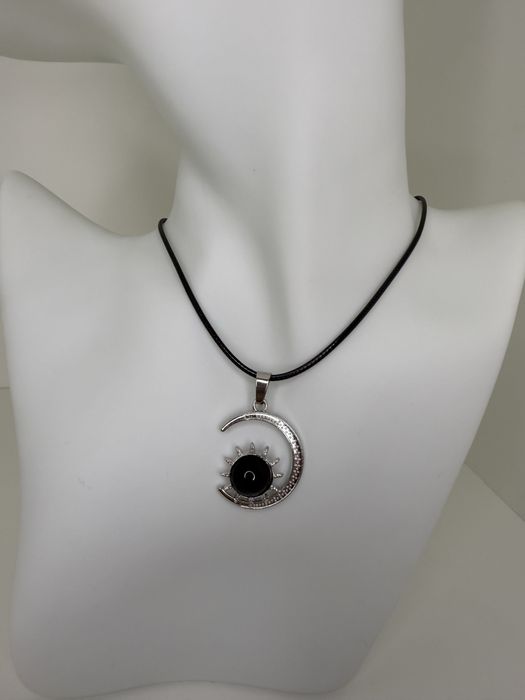 Naszyjnik czarne słońce księżyc czarny naszyjnik