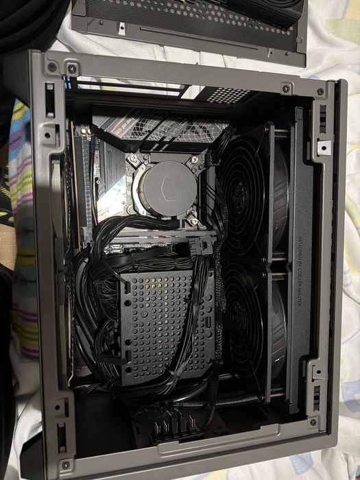 Kit Intel i5-14600K + ASUS ROG Strix B760-I Gaming WiFi (Mini-ITX)