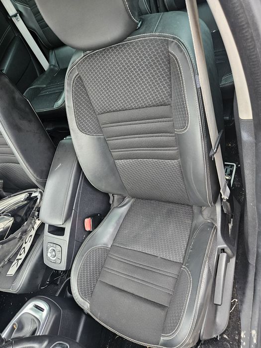 Renault Scenic III TEKNG 1.2 tce części