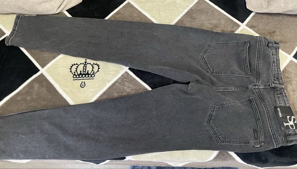 Джинси новые серые