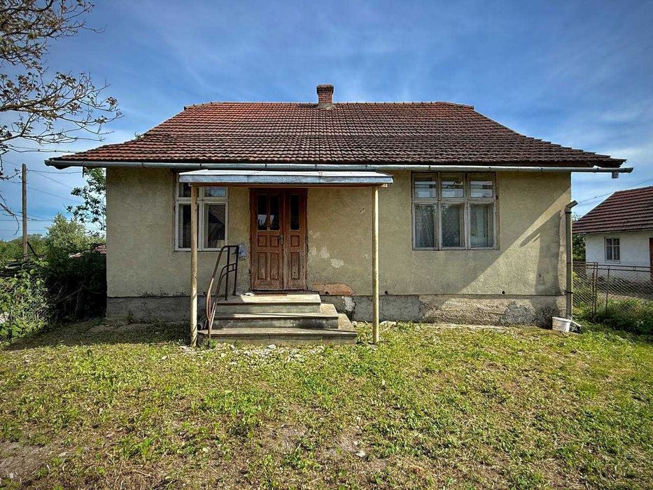 Продаж житлового будинку