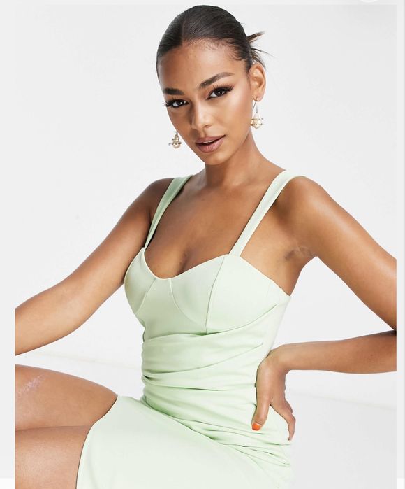 Vestido ASOS tamanho 38 novo por estrear