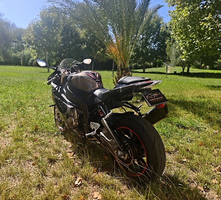 BMW S1000RR estimada