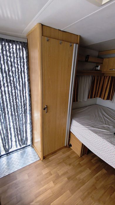 Caravana Pluma 300 com mover, toldo fiamma e ar condicionado.