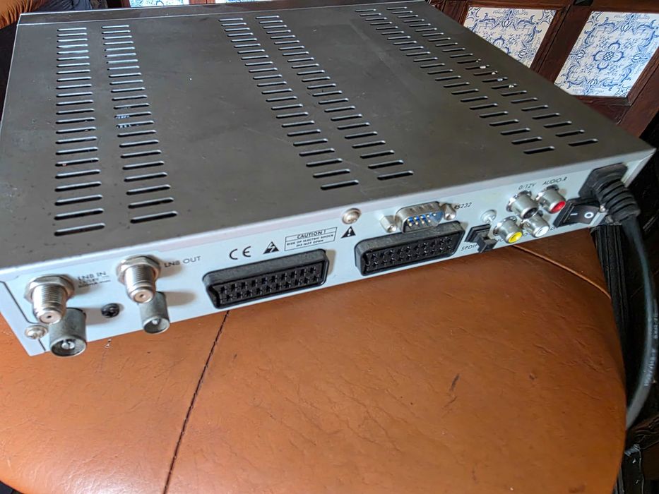 Receptor satélite digital Edision 2100 FTA