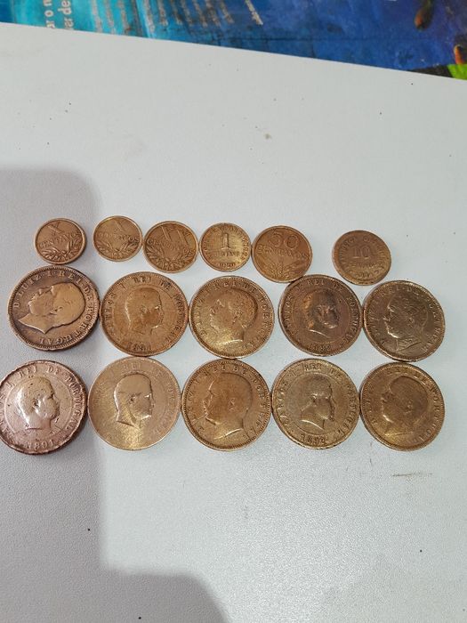 Moedas antigas de 20 reis