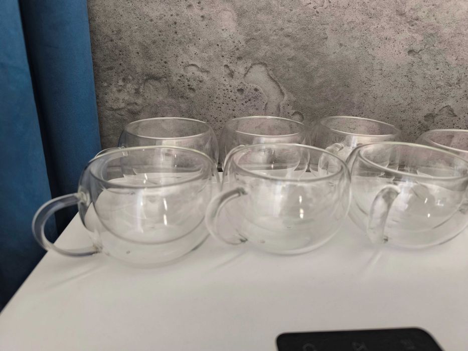 Szklanki termiczne z podwójną ścianką 8szt.