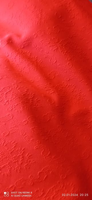 Продам червоне плаття