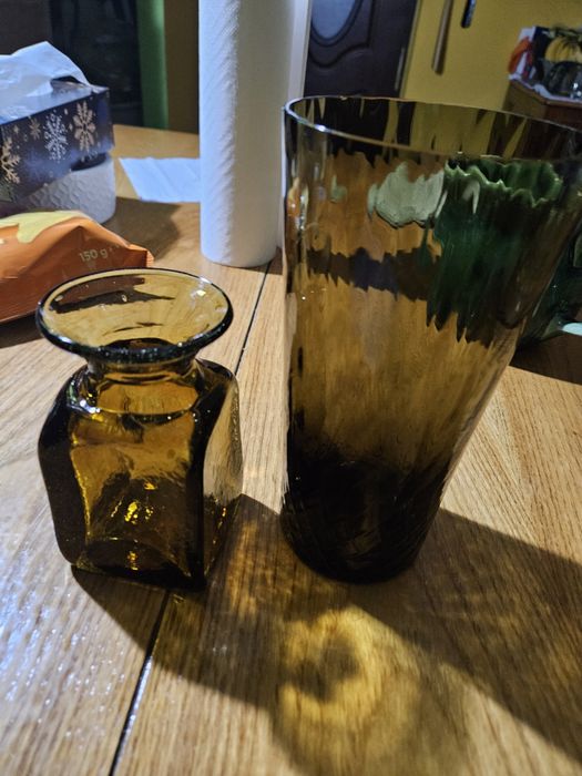 Naczynia  tułowice, wawel, szkło