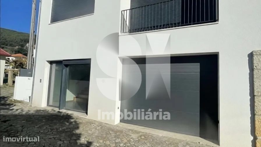 Moradia V2 no coração de Arouca