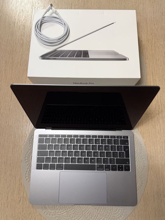 MacBook Pro 13 – i5 / 8GB / 256GB – Space Gray Deszczno • OLX.pl