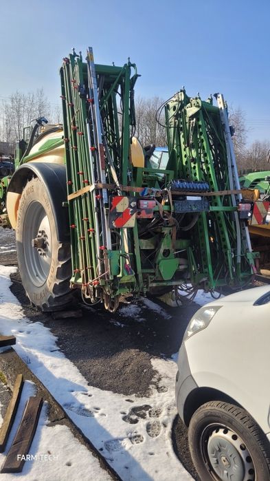 Opryskiwacz AMAZONE UX 4200 Szer. 27 m Amazone