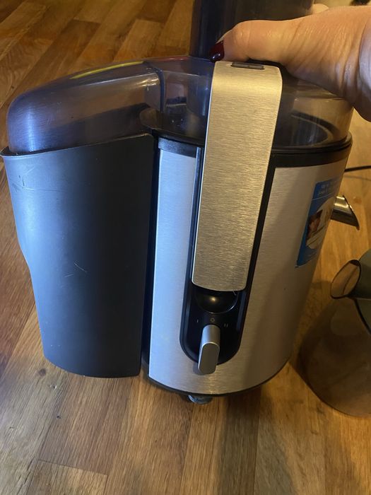 Соковижималка Philips HR1861/00