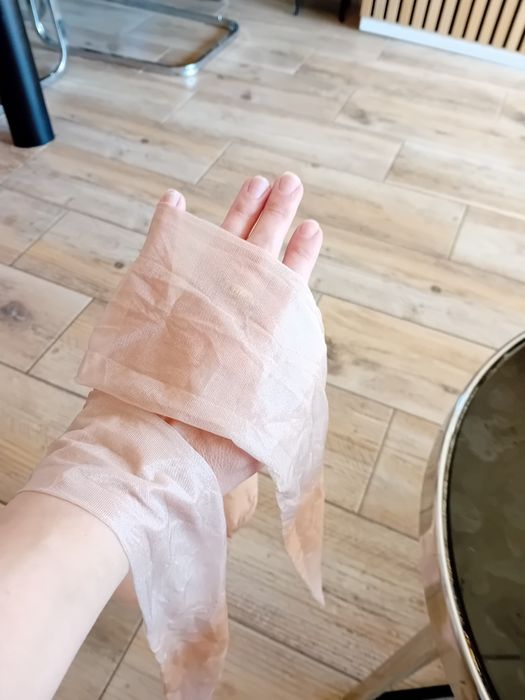 Bezszwowe cienkie rajstopy z połyskiem