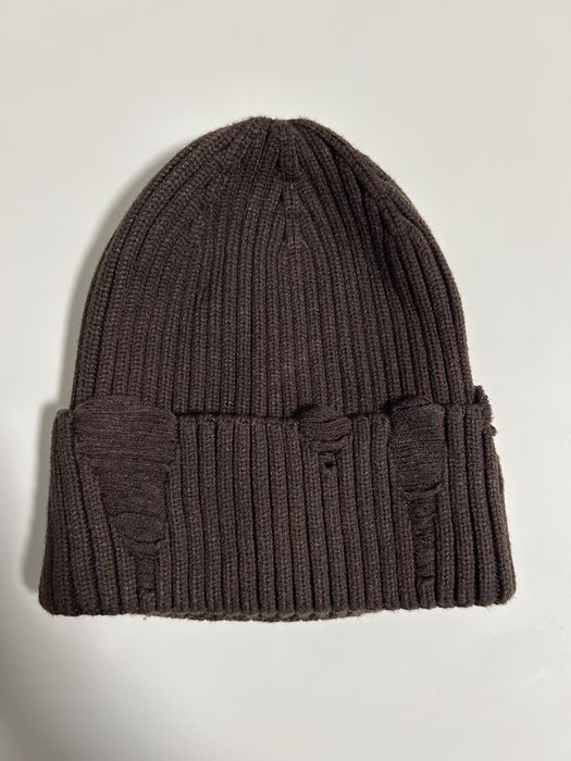 Модна стильна шапка